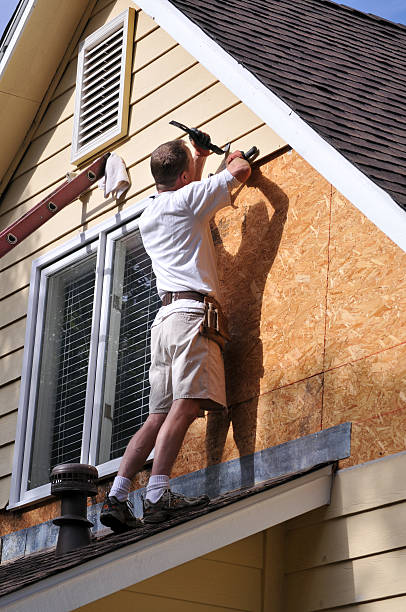 How To Choose The Right Materials for Your Siding Installation in 'Hutto, TX